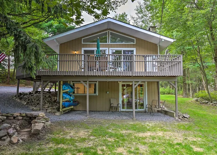 Serene Long Pond Home With Game Room And Beach Access!